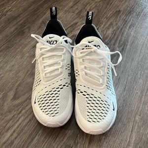 Nike Air Max 270